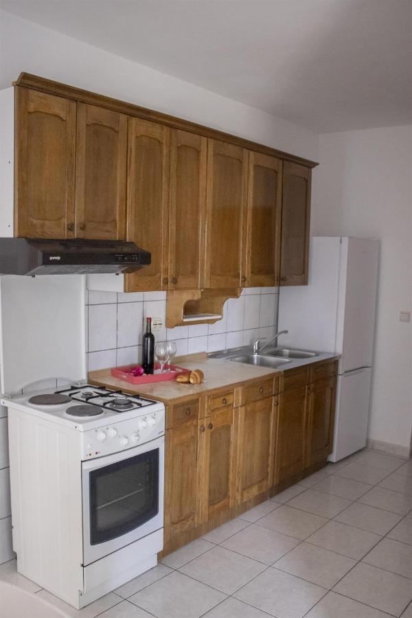 Apartments And Rooms Nikola Omiš Kültér fotó