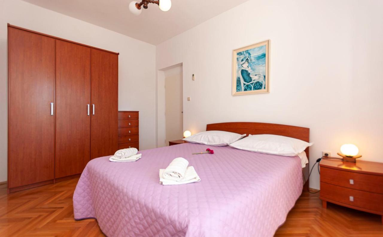 Apartments And Rooms Nikola Omiš Kültér fotó
