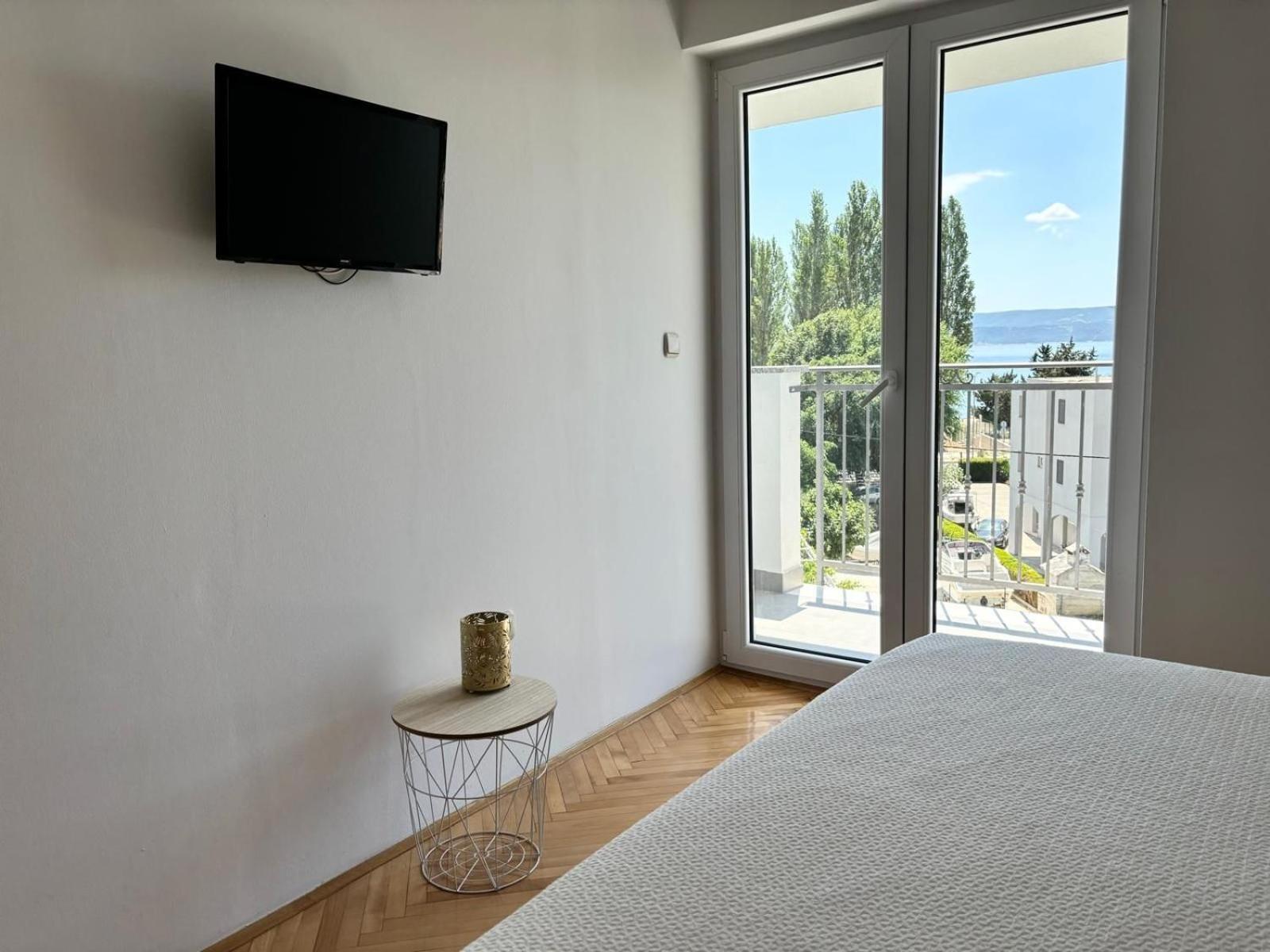 Apartments And Rooms Nikola Omiš Kültér fotó