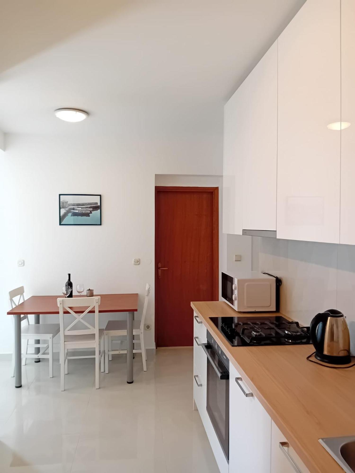 Apartments And Rooms Nikola Omiš Kültér fotó
